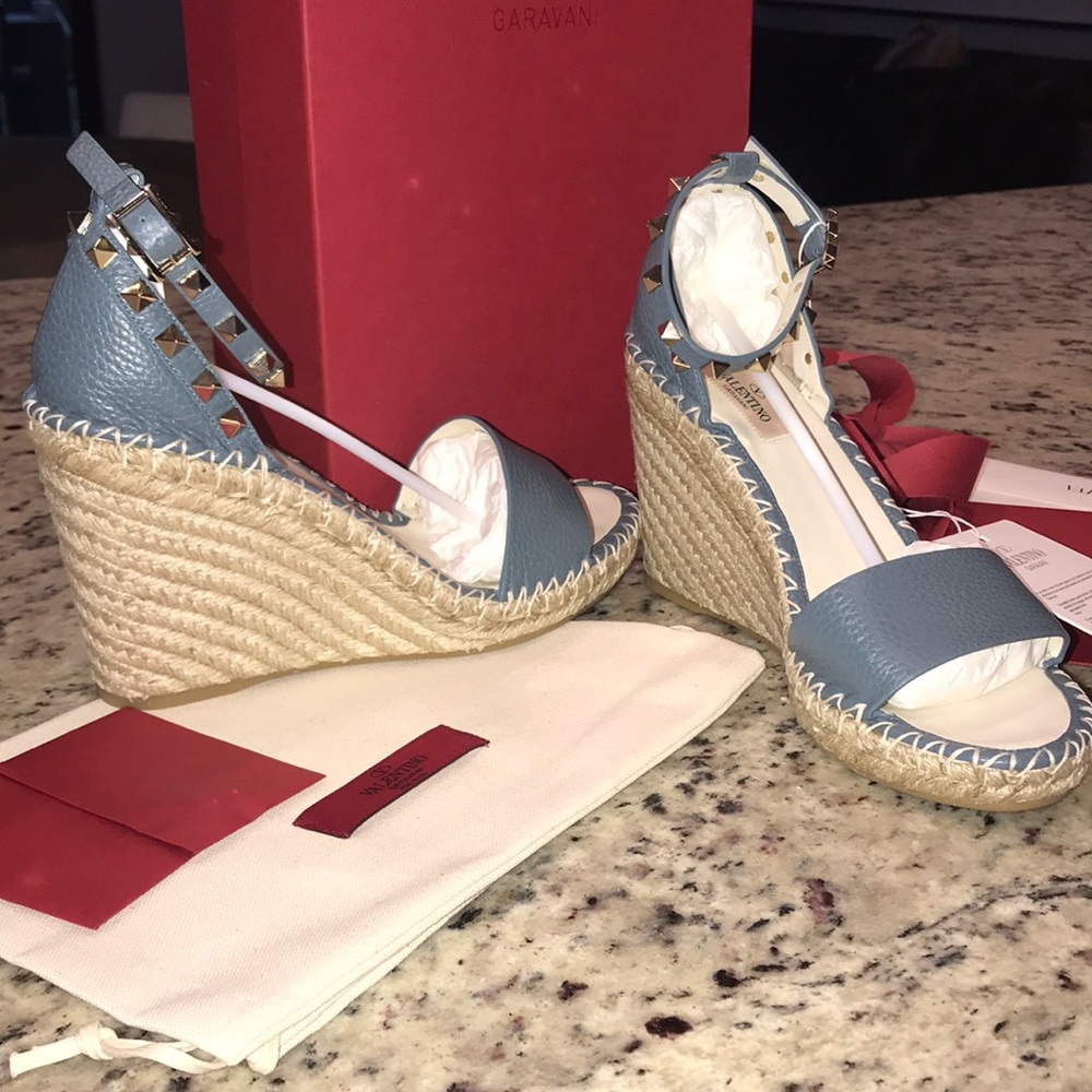 Valentino ROCKSTUD DOUBLE CALFSKIN WEDGE SANDAL - Picture 4 of 16